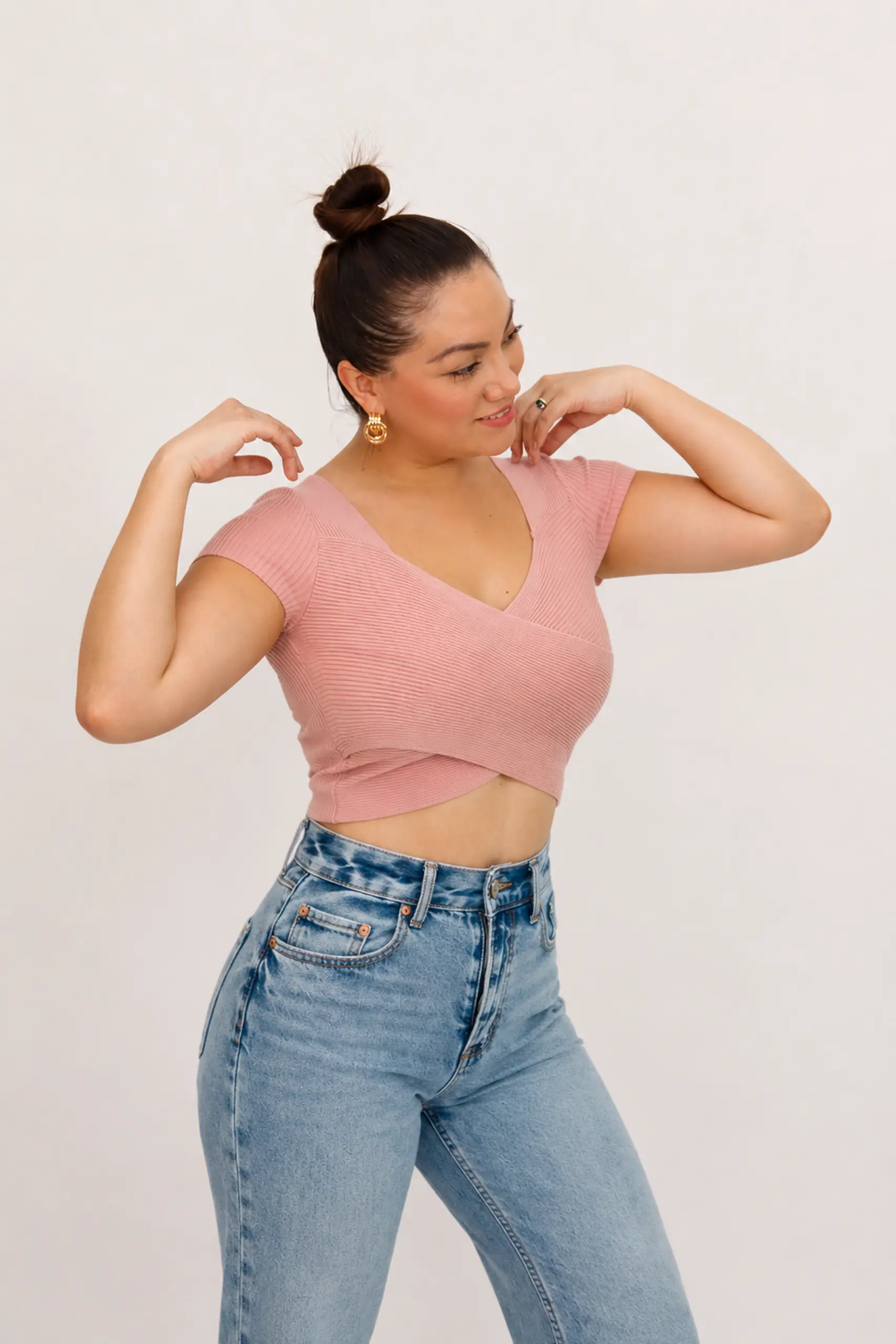moda_journey_pink_top_pose_1707x2560