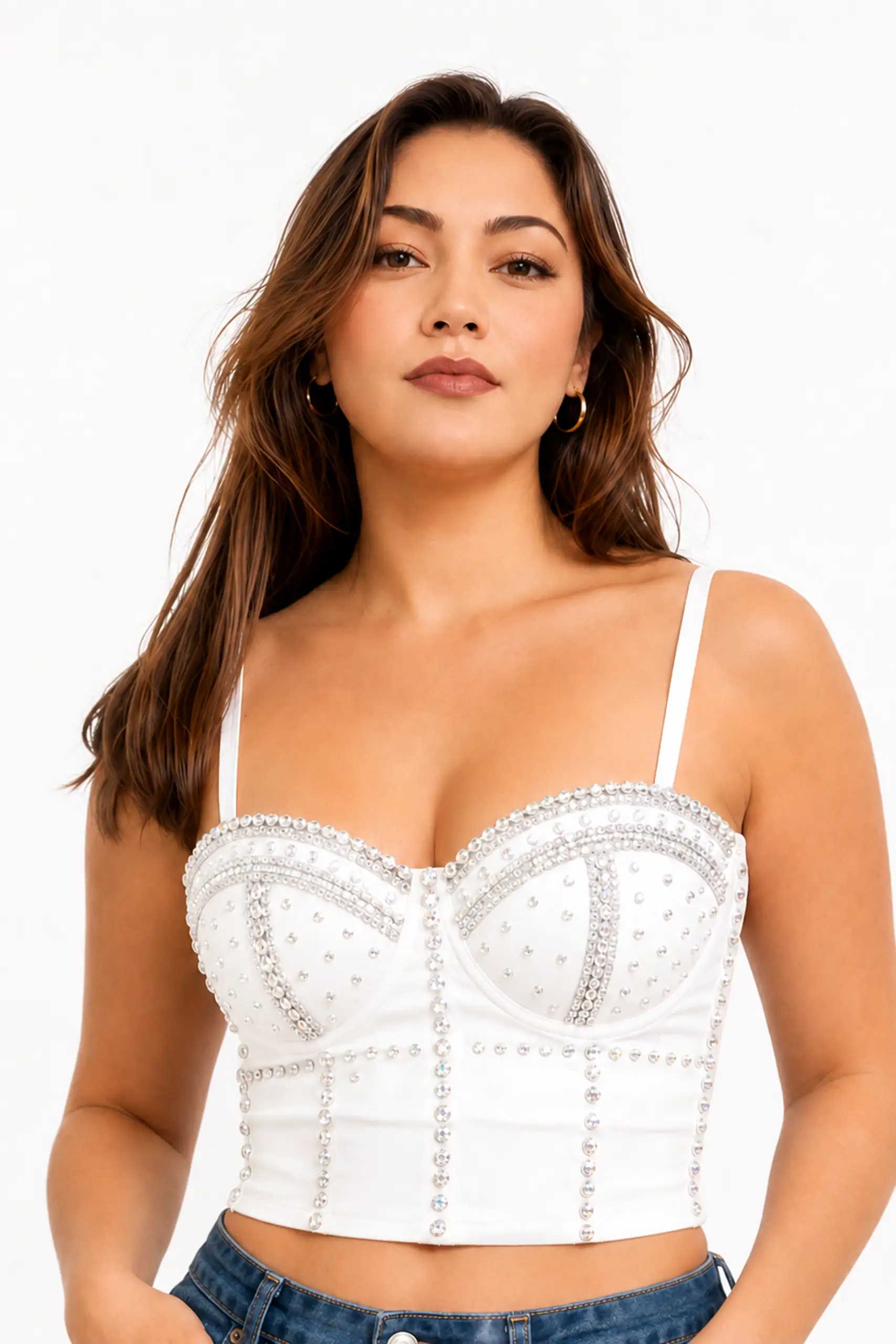 moda_journey_top_white_front_closeup_1707x2560