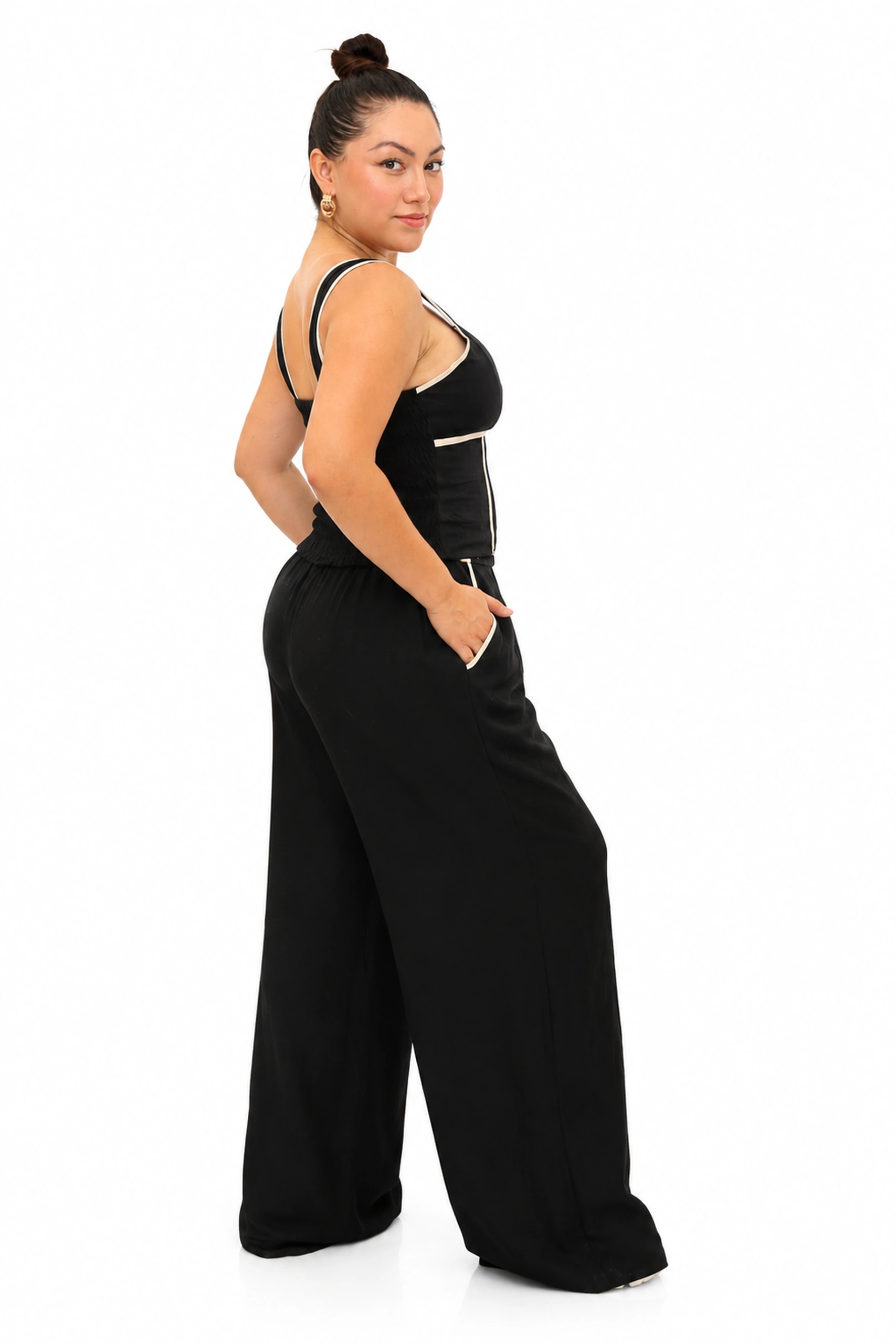 Moda_Journey_Black_Set_Side_Medium_1707x2560