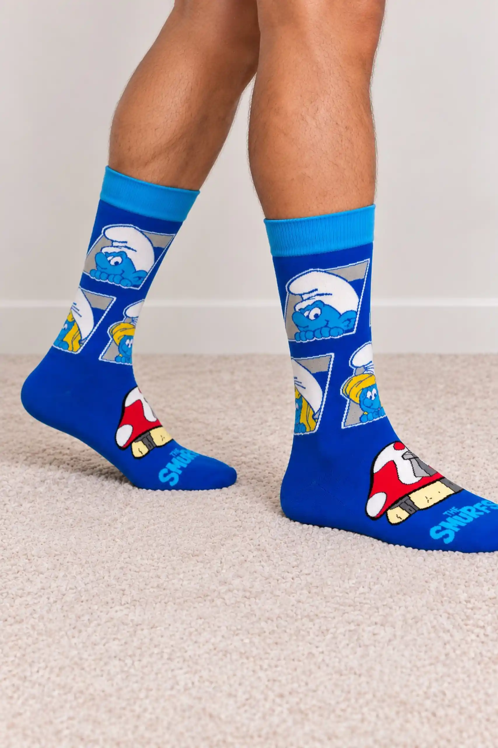 Smurfs_Blue_Socks_1707x2560 (3)